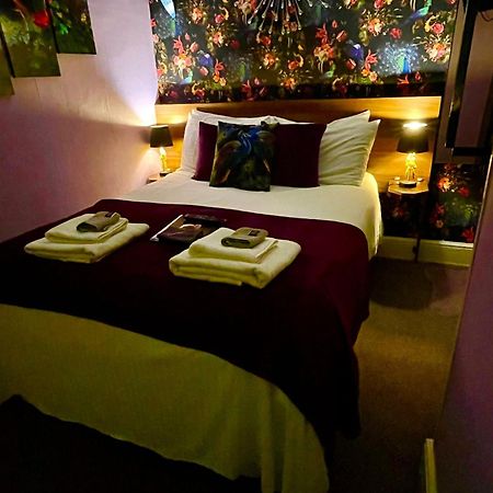 Bed and Breakfast Gabrielles Blackpool Esterno foto