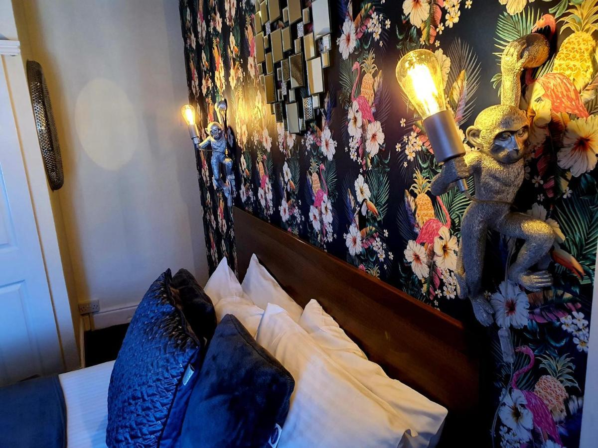 Bed and Breakfast Gabrielles Blackpool Esterno foto