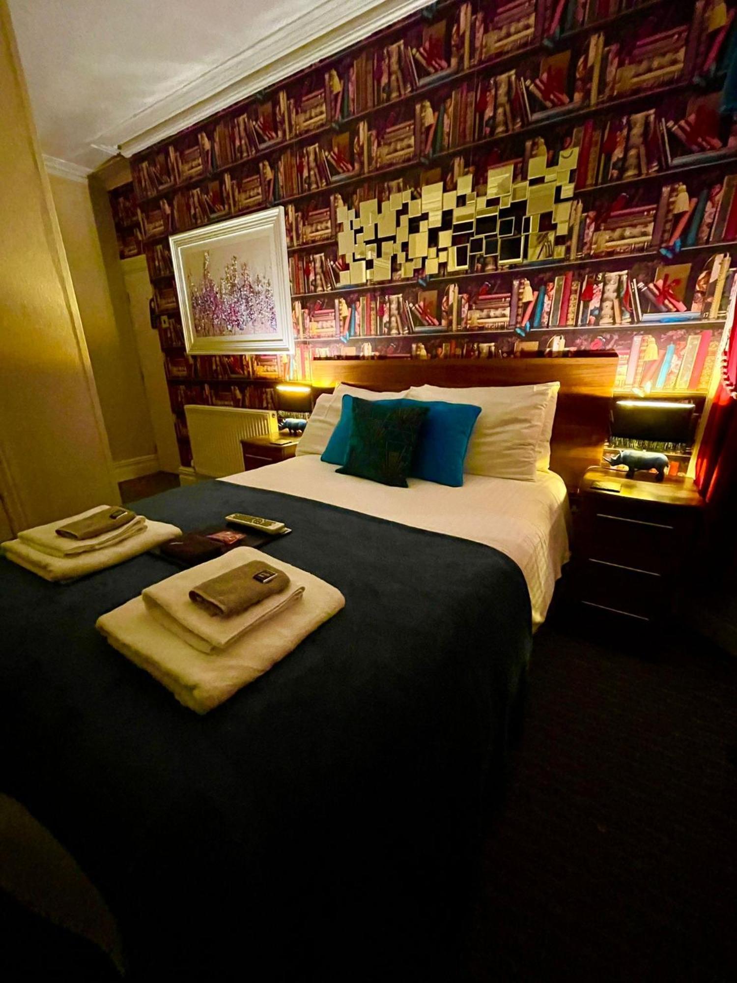 Bed and Breakfast Gabrielles Blackpool Esterno foto