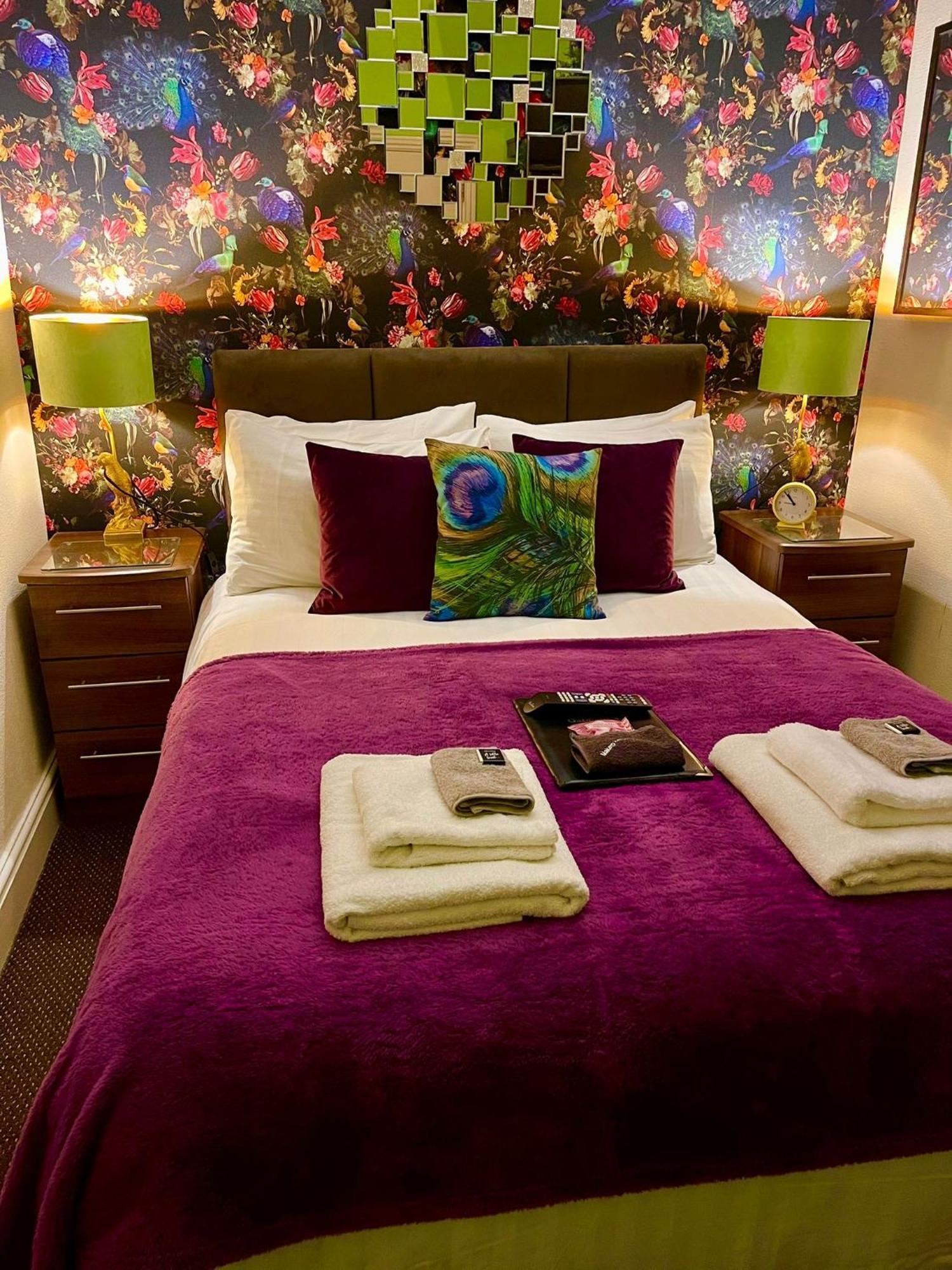 Bed and Breakfast Gabrielles Blackpool Esterno foto