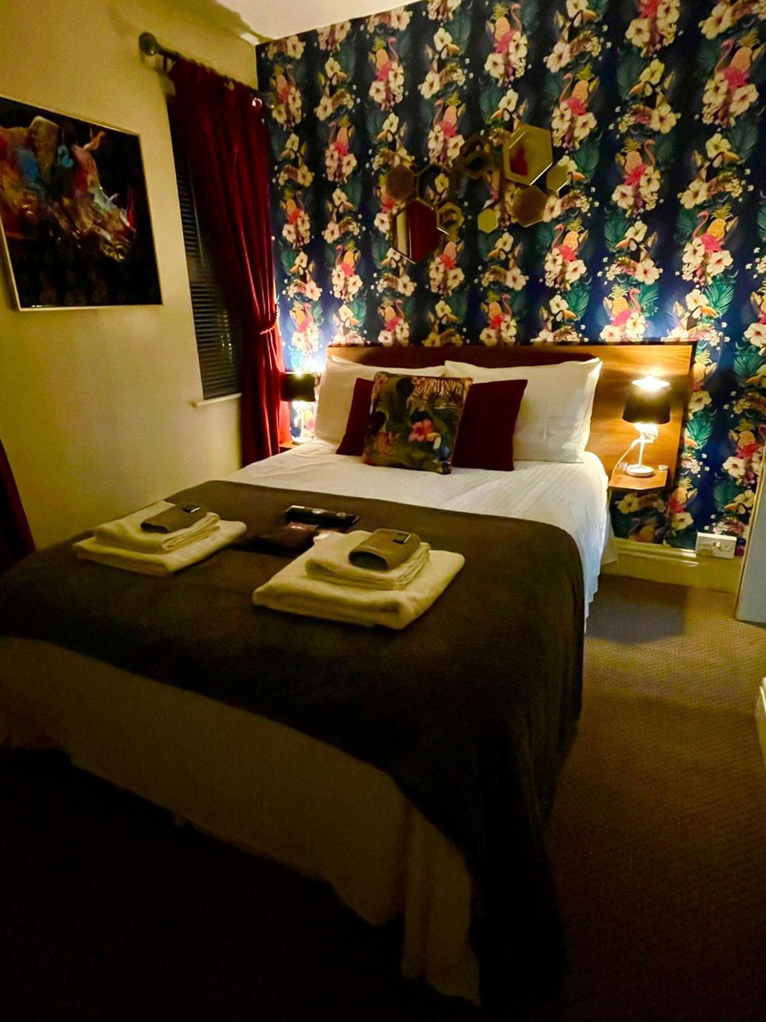 Bed and Breakfast Gabrielles Blackpool Esterno foto