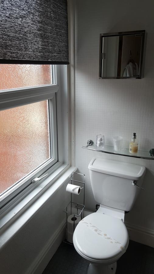 Bed and Breakfast Gabrielles Blackpool Esterno foto